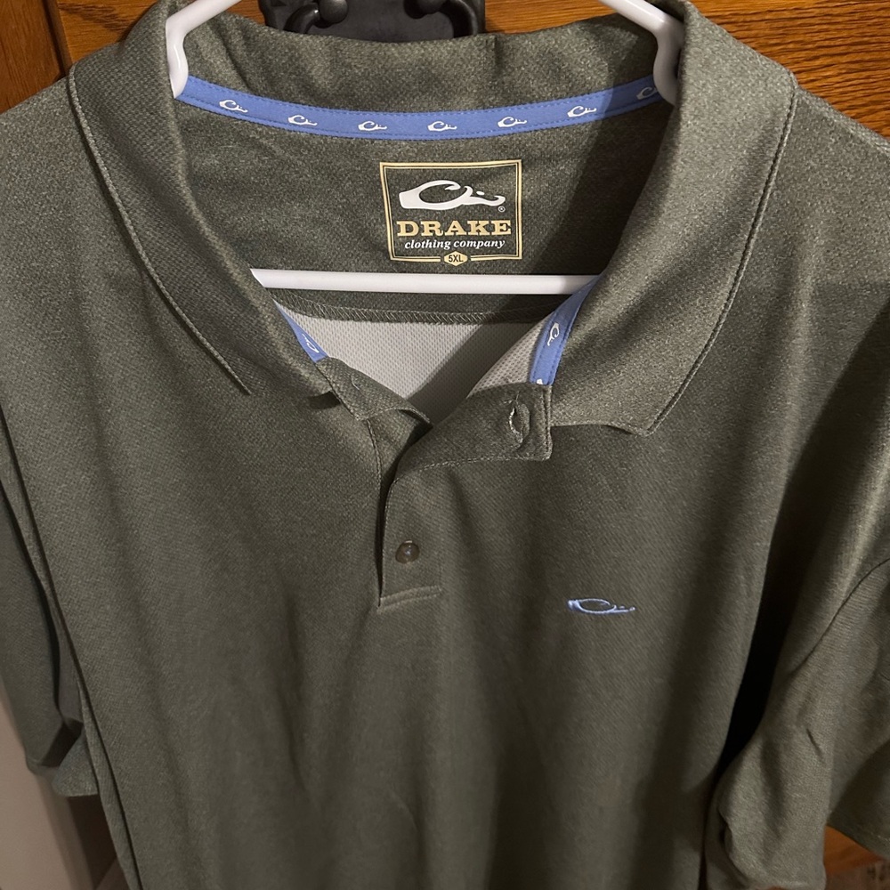 Gray polo